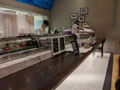 YU/MI Sushi