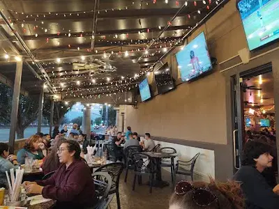 Heroes Restaurant and Brewhouse-Ontario