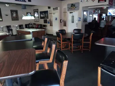 Capri Bar & Grill