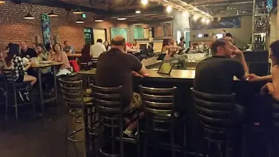 38 Degrees Ale House & Grill