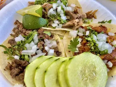 Tavos Tacos
