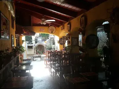 Dona Timos Restaurant