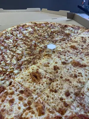 Giant Pizza King