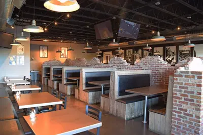 Parry's Pizzeria & Taphouse
