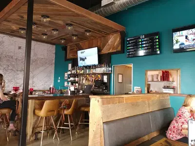 Walter's303 Pizzeria & Publik House | Flying Horse
