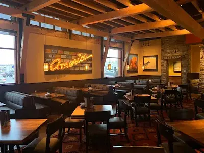Lazy Dog Restaurant & Bar