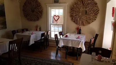 The Bistro on 2nd