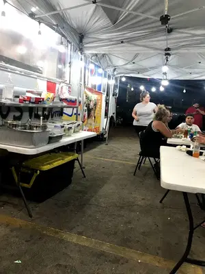 Tacos Los Viejones