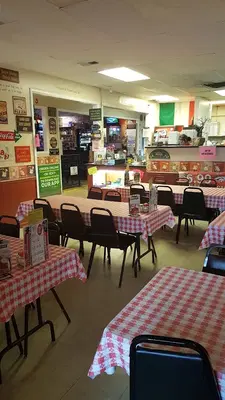 Mannie & Bo's Pizzeria