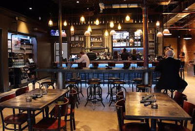 Solutions Lounge & Restaurant