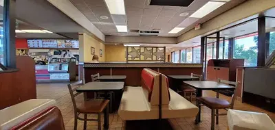 Carl's Jr.