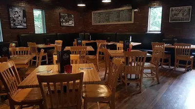 Caloroso Eatery & Bar