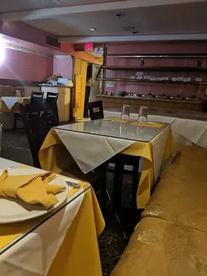Zaroka Bar & Grill