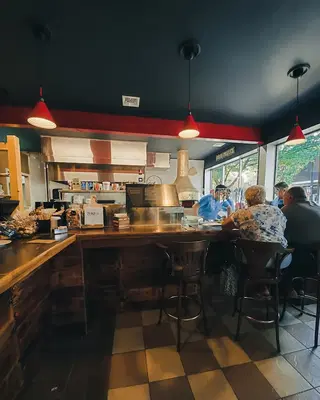 Zeneli Pizzeria e cucina Napoletana