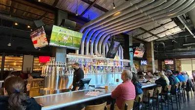 Yard House