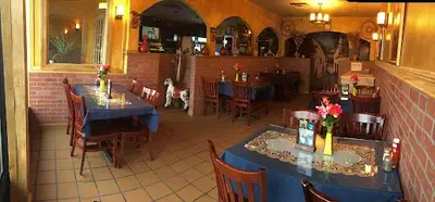 Salvadoreño Restaurante EL CHELE