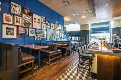 Max Downtown