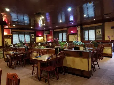 Dozo Asian Bistro & Sushi