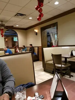 John & Maria's Pizzeria-Restaurant