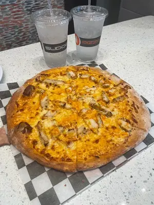 SLIDDERS PIZZA