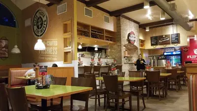 Flippers Pizzeria