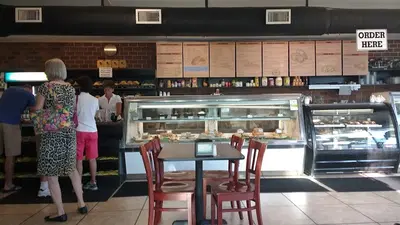 Broadway Bagels & Deli