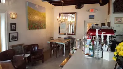 coffee bar Blue Door