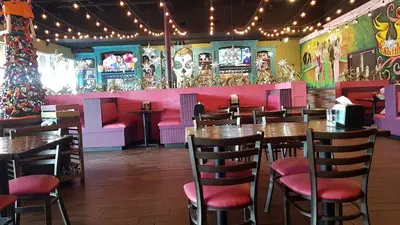 Cantina Louie