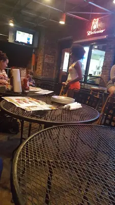 Hooters