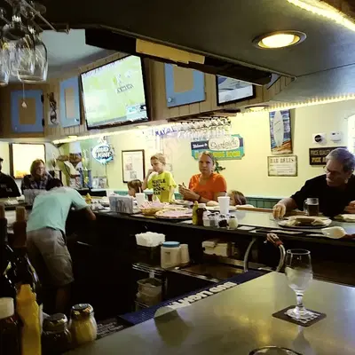Brock's Surfside Grill & Pizza