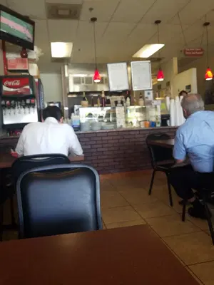 Roma Pizzeria & Restaurant