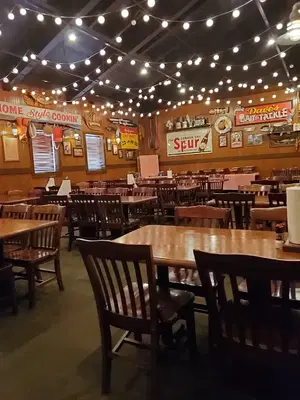 Famous Dave's Bar-B-Que