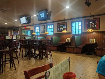 Packy's Sports Pub