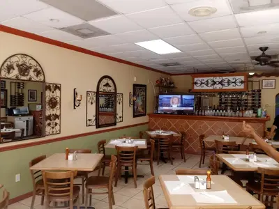 Azucar restaurant & bakery