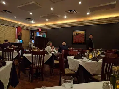 Anacapri Italian Restaurant, Market and Wine Bar