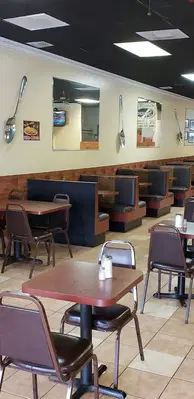 Spoons Grill & Restaurant