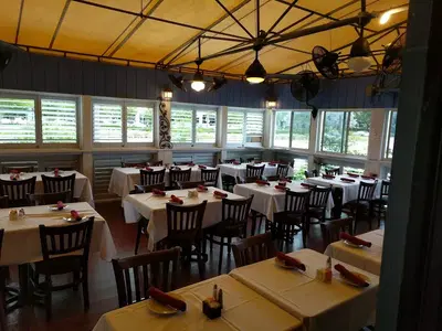 Umberto's Restaurant & Pizza