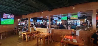 The WingHouse of Brandon 60