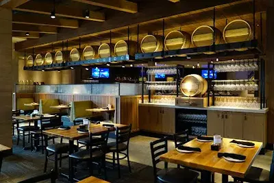 Cooper’s Hawk Winery & Restaurants