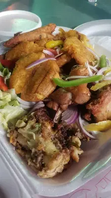 Pollo National Restaurant
