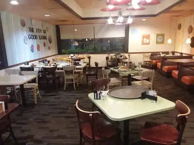 Village Inn