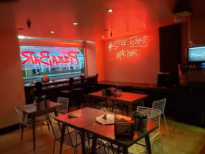 Pizza Bar Collins Ave