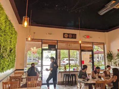 SURI SUSHI THAI