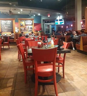 Red Robin Gourmet Burgers and Brews