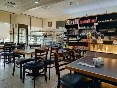 Milanos Bakery
