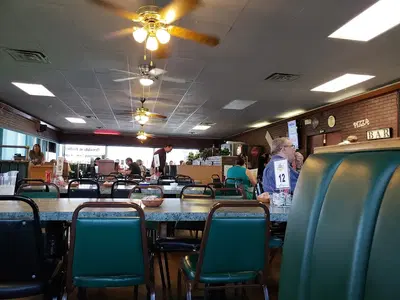 R-Place Eatery