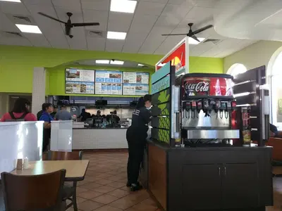 Pollo Tropical