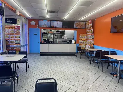 Quickie’s Burgers, Wings & Seafood