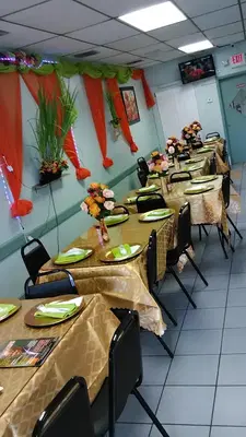 Simon lumiere restaurant Take Out & Delivery