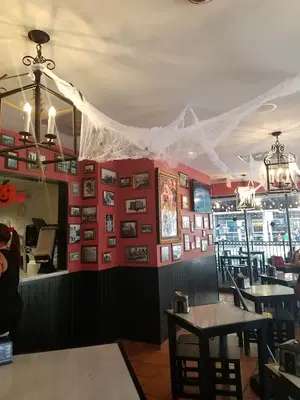 100 Montaditos Miami Lakes